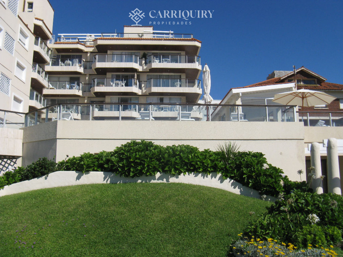 Apartamento ID.6813 - Frente al mar, preciosa vista, aire acondicionado, piscina, lindo decorado