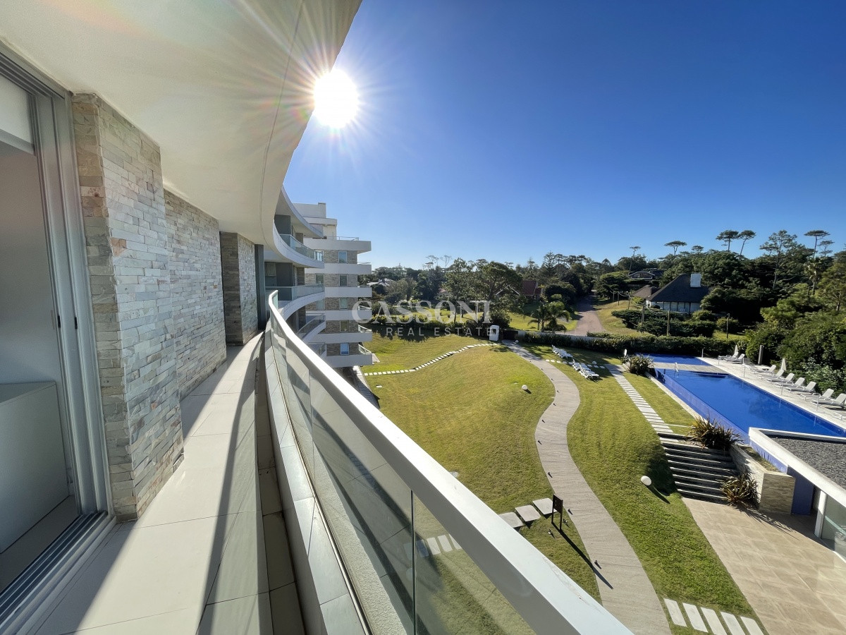 Apartamento ID.826 - PENT HOUSE, CON AMPLIA TERRAZA, PARRILLERO PROPIO Y AMPLIA VISTA AL MAR