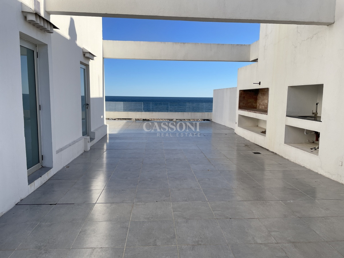 Apartamento ID.826 - PENT HOUSE, CON AMPLIA TERRAZA, PARRILLERO PROPIO Y AMPLIA VISTA AL MAR