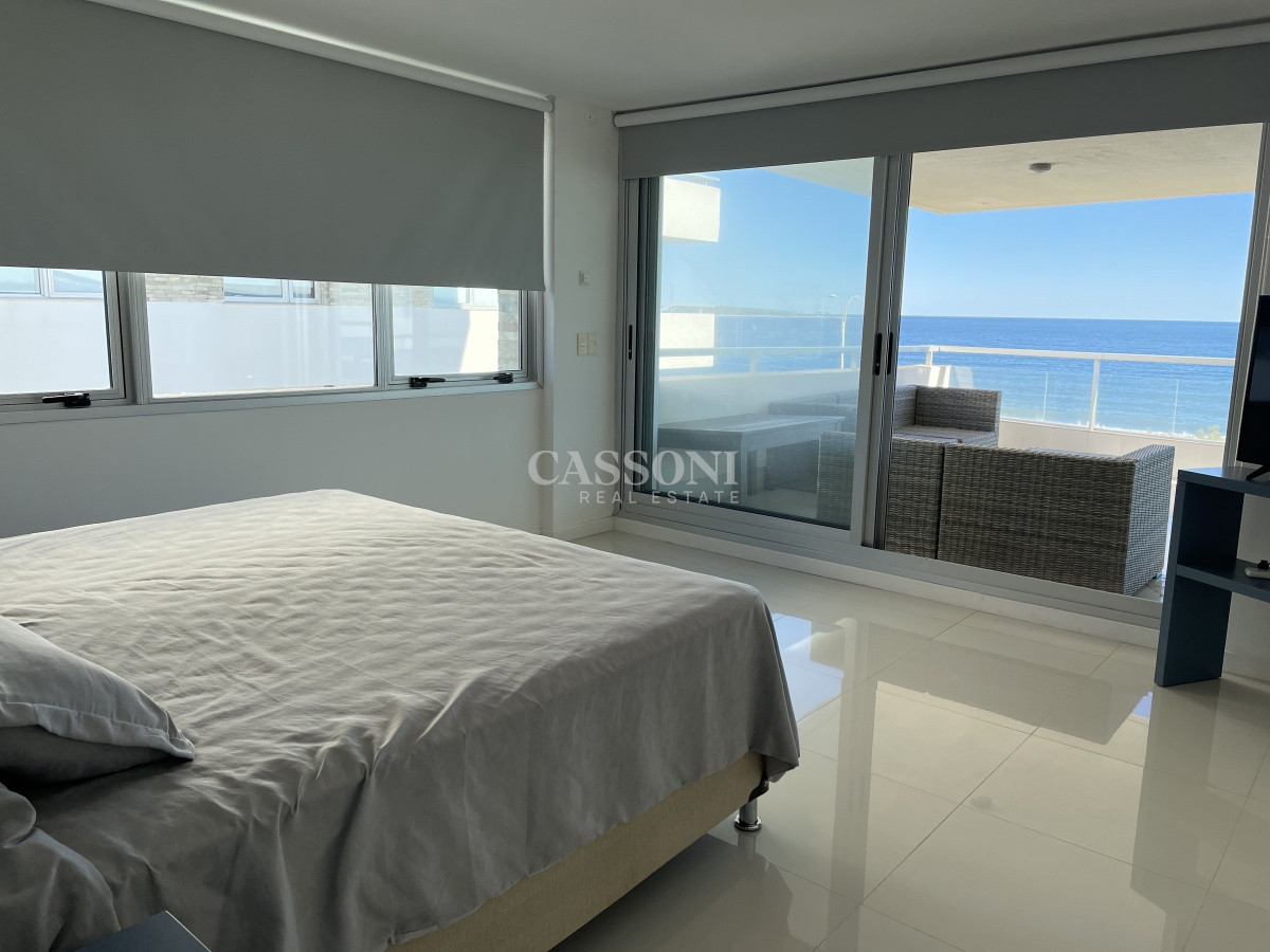 Apartamento ID.826 - PENT HOUSE, CON AMPLIA TERRAZA, PARRILLERO PROPIO Y AMPLIA VISTA AL MAR