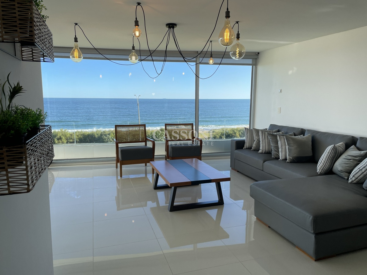 Apartamento ID.826 - PENT HOUSE, CON AMPLIA TERRAZA, PARRILLERO PROPIO Y AMPLIA VISTA AL MAR