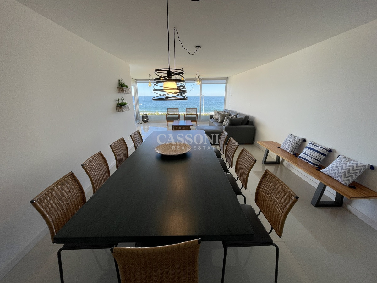 Apartamento ID.826 - PENT HOUSE, CON AMPLIA TERRAZA, PARRILLERO PROPIO Y AMPLIA VISTA AL MAR