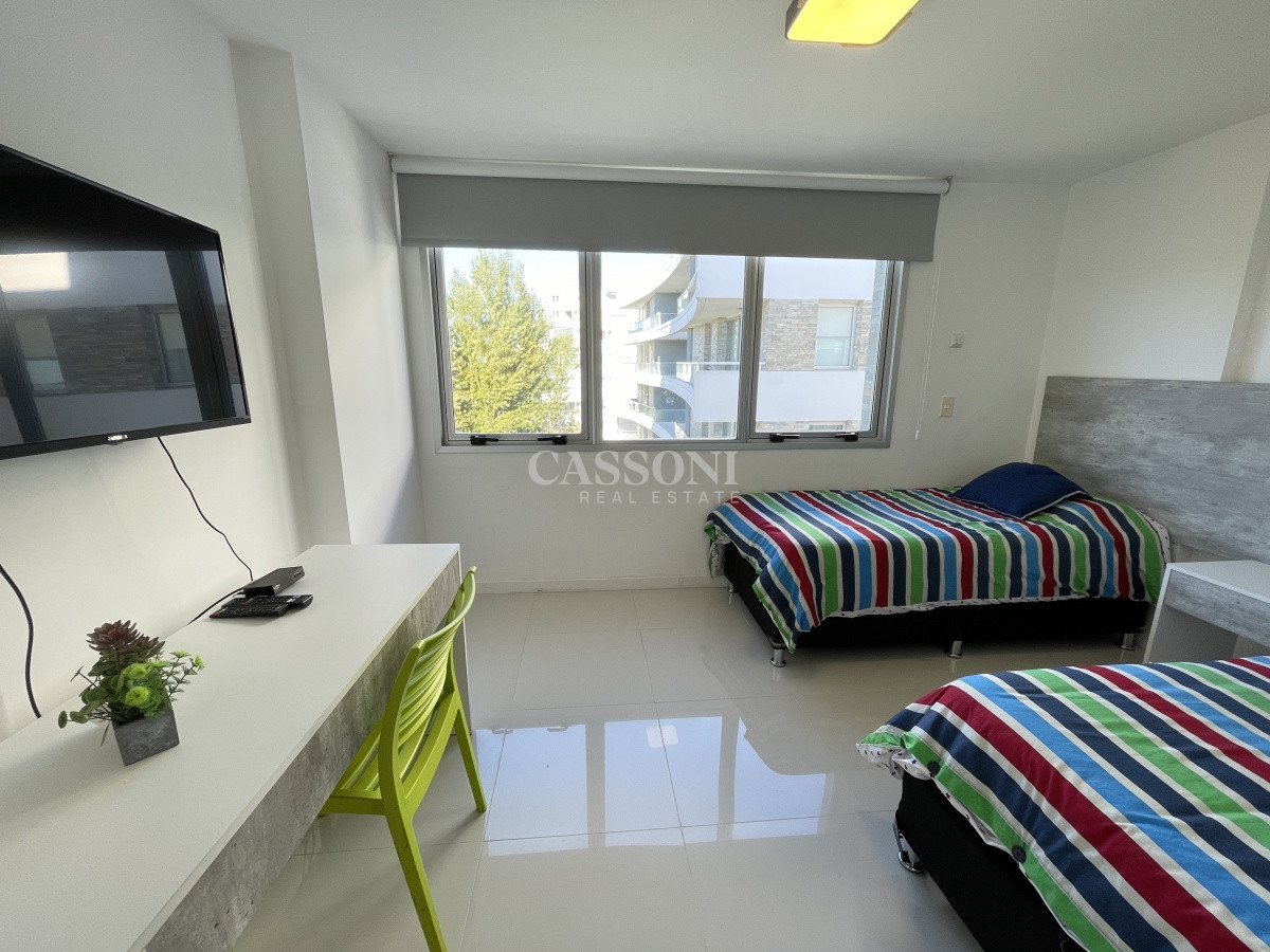 Apartamento ID.826 - PENT HOUSE, CON AMPLIA TERRAZA, PARRILLERO PROPIO Y AMPLIA VISTA AL MAR