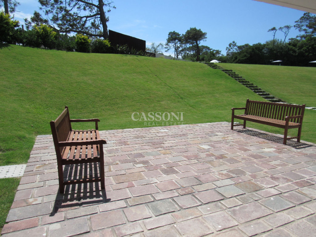 Apartamento ID.826 - PENT HOUSE, CON AMPLIA TERRAZA, PARRILLERO PROPIO Y AMPLIA VISTA AL MAR