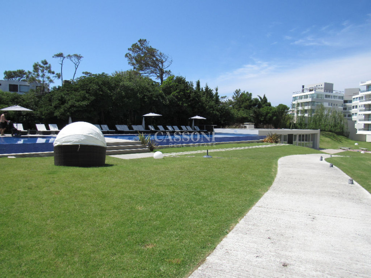 Apartamento ID.826 - PENT HOUSE, CON AMPLIA TERRAZA, PARRILLERO PROPIO Y AMPLIA VISTA AL MAR