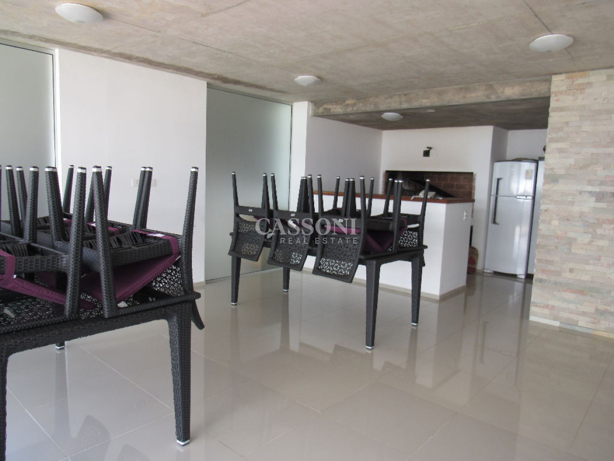 Apartamento ID.826 - PENT HOUSE, CON AMPLIA TERRAZA, PARRILLERO PROPIO Y AMPLIA VISTA AL MAR