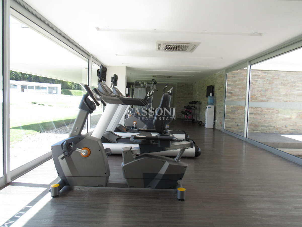 Apartamento ID.826 - PENT HOUSE, CON AMPLIA TERRAZA, PARRILLERO PROPIO Y AMPLIA VISTA AL MAR