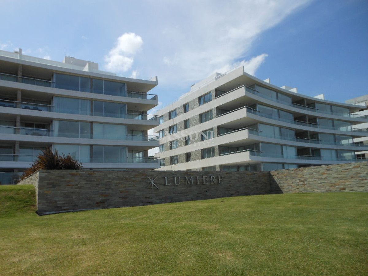 Apartamento ID.826 - PENT HOUSE, CON AMPLIA TERRAZA, PARRILLERO PROPIO Y AMPLIA VISTA AL MAR