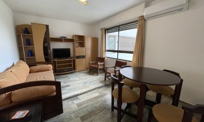 Oportunidad con excelente ubicación , frente a Playa Brava y a 200 mts de Playa Mansa