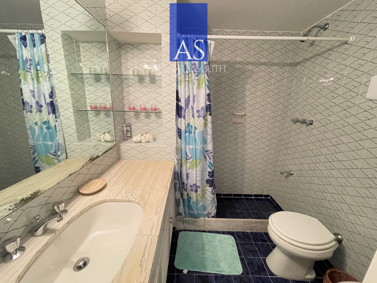 Apartamento ID.2711 - Apartamento 3 dormitorios(1 dependencia) frente al mar Playa Mansa