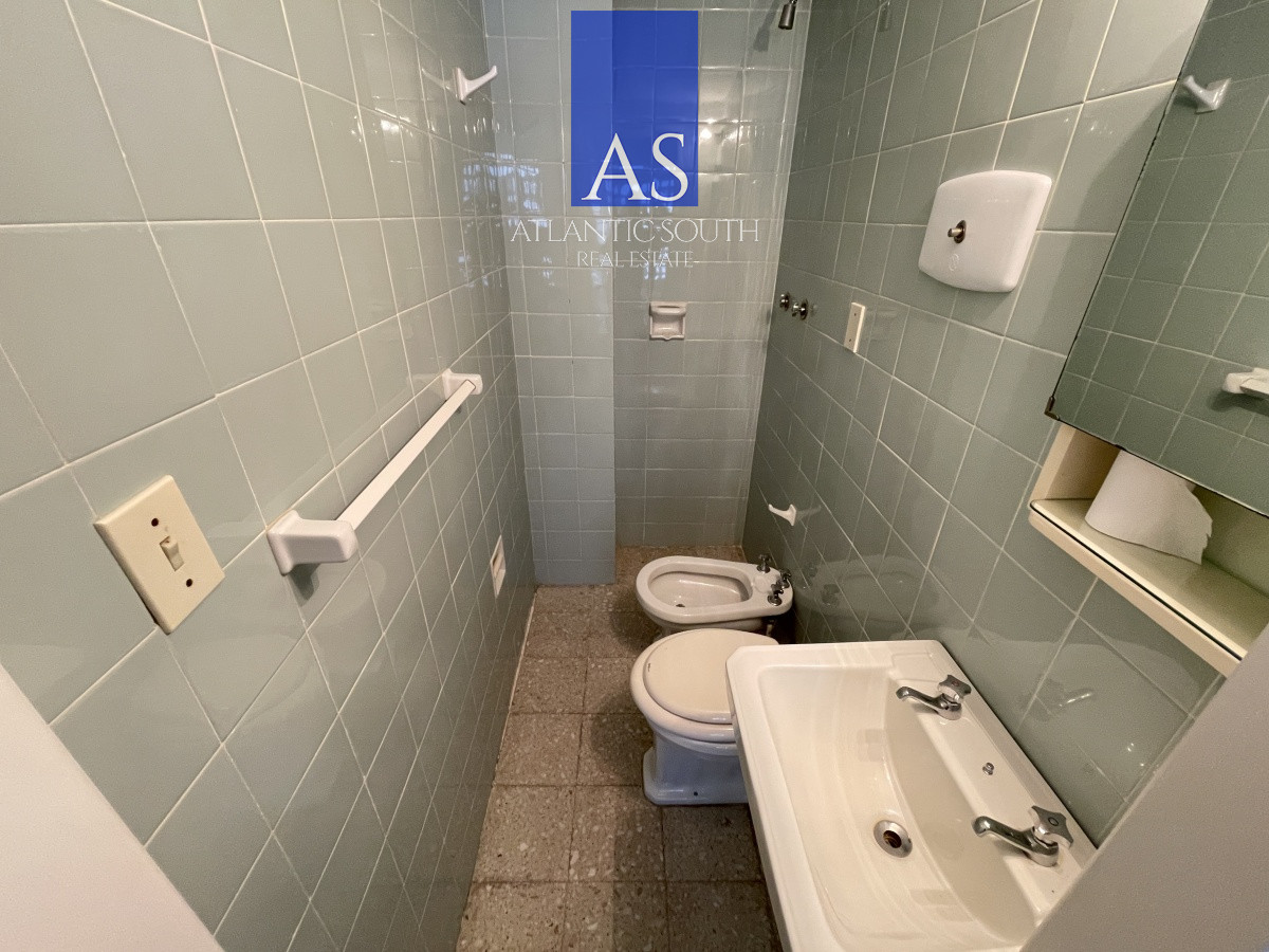 Apartamento ID.2711 - Apartamento 3 dormitorios(1 dependencia) frente al mar Playa Mansa