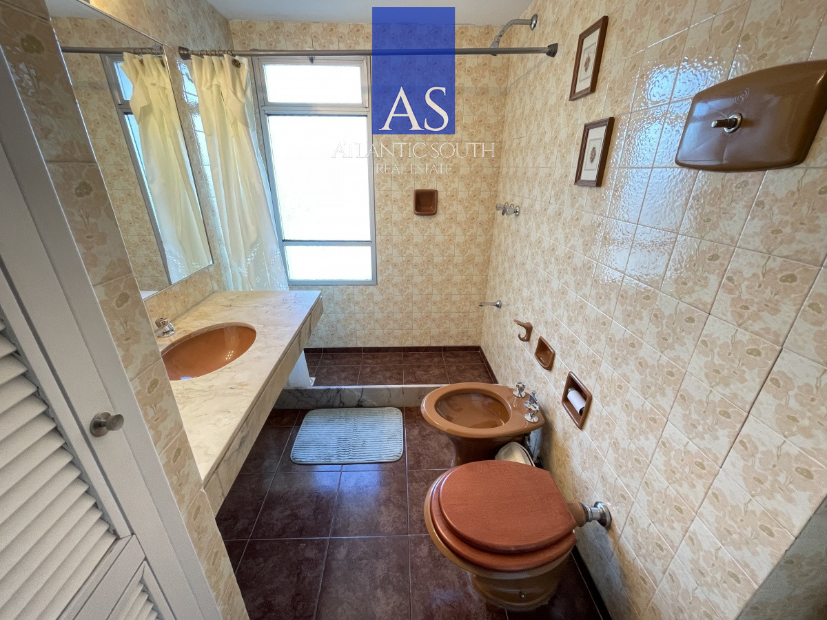 Apartamento ID.2711 - Apartamento 3 dormitorios(1 dependencia) frente al mar Playa Mansa