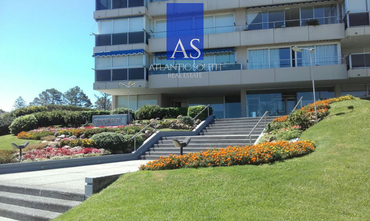 Apartamento ID.2711 - Apartamento 3 dormitorios(1 dependencia) frente al mar Playa Mansa