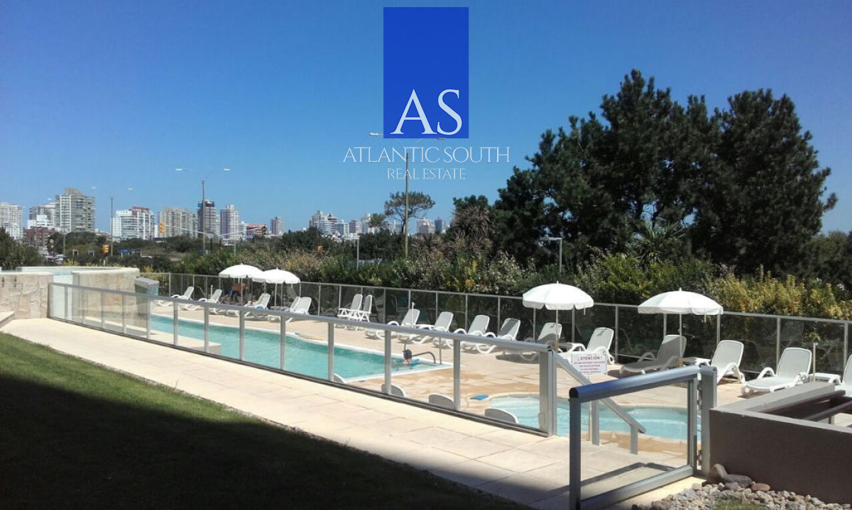 Apartamento ID.2711 - Apartamento 3 dormitorios(1 dependencia) frente al mar Playa Mansa