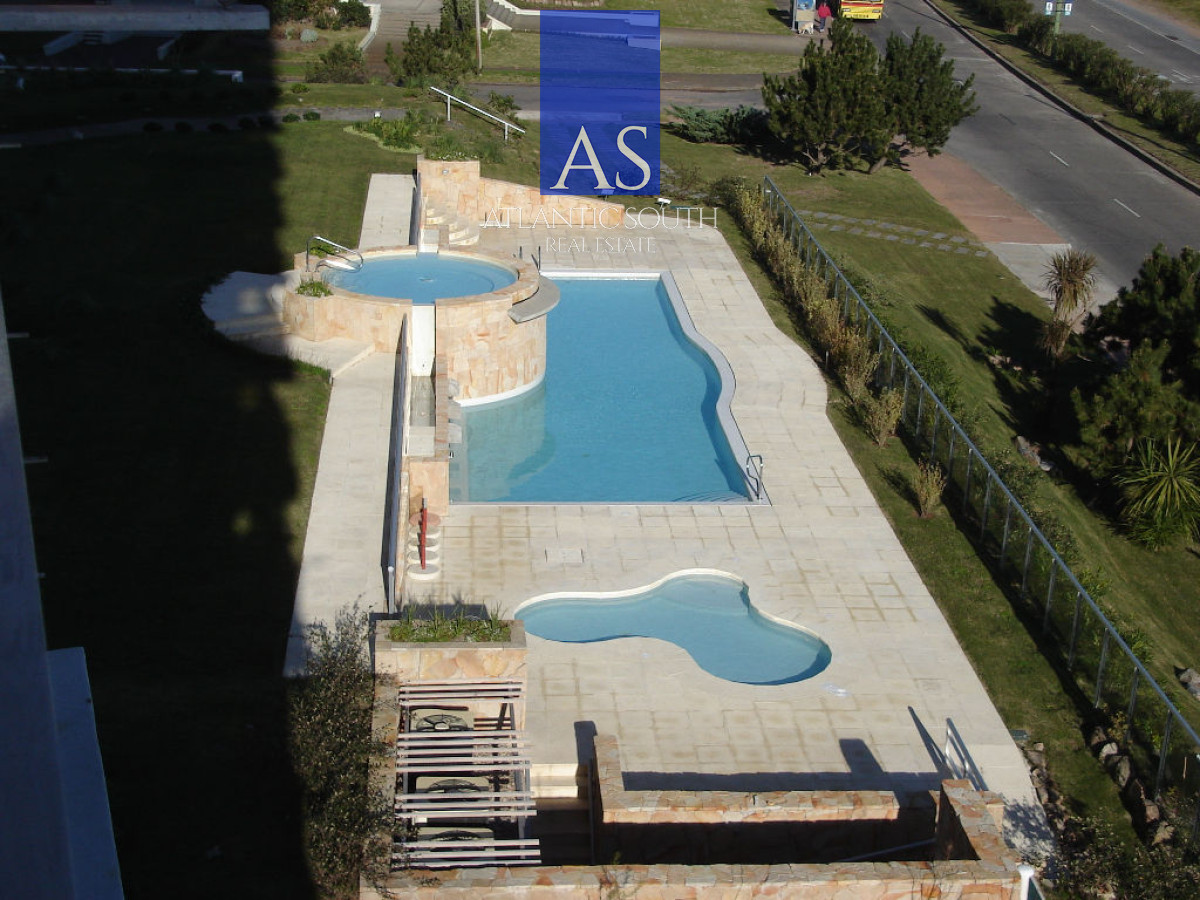 Apartamento ID.2711 - Apartamento 3 dormitorios(1 dependencia) frente al mar Playa Mansa