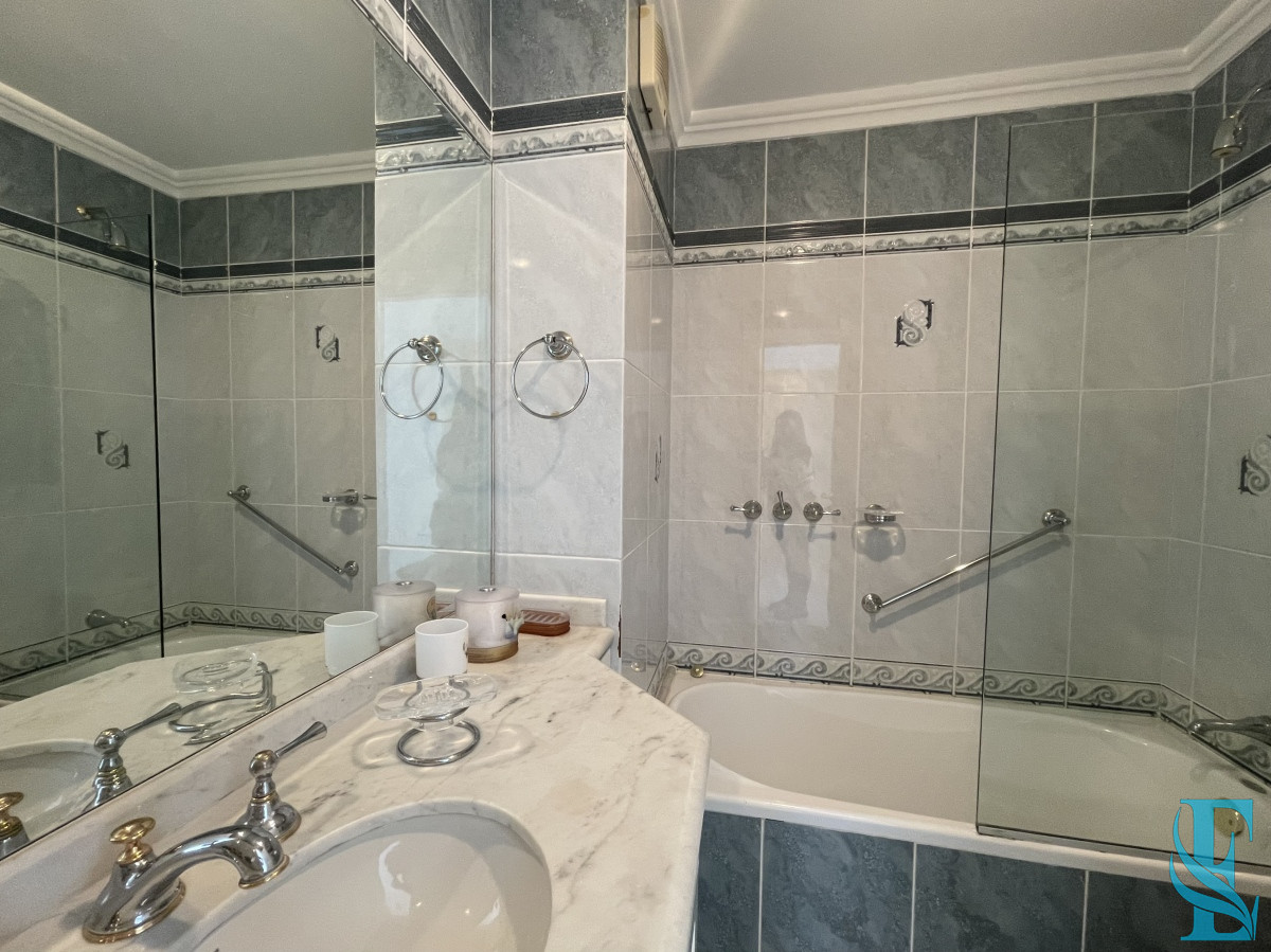 Apartamento ID.58 - Lujoso Apto 3 Dormitorios Primeria Linea Playa Mansa, Punta del Este 
