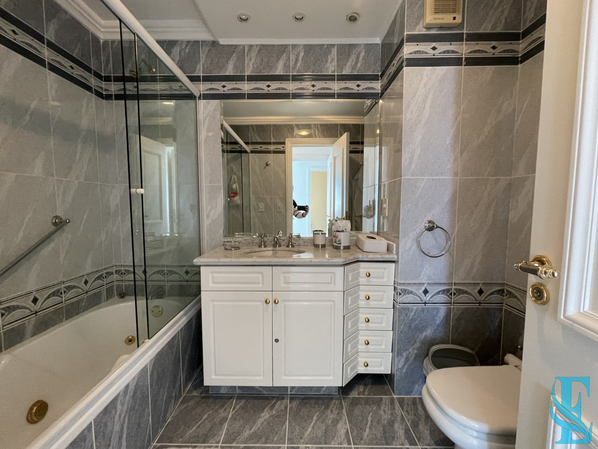 Apartamento ID.58 - Lujoso Apto 3 Dormitorios Primeria Linea Playa Mansa, Punta del Este 
