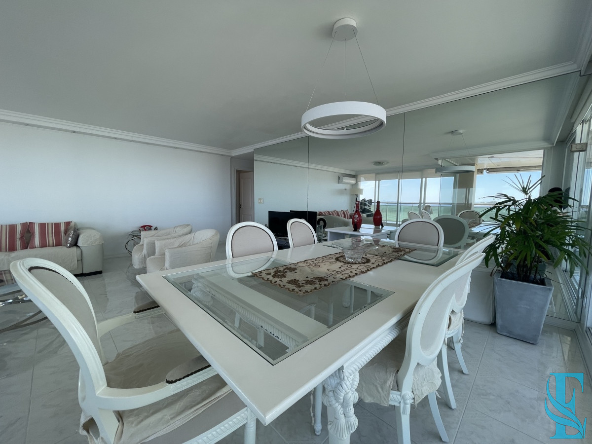 Apartamento ID.58 - Lujoso Apto 3 Dormitorios Primeria Linea Playa Mansa, Punta del Este 