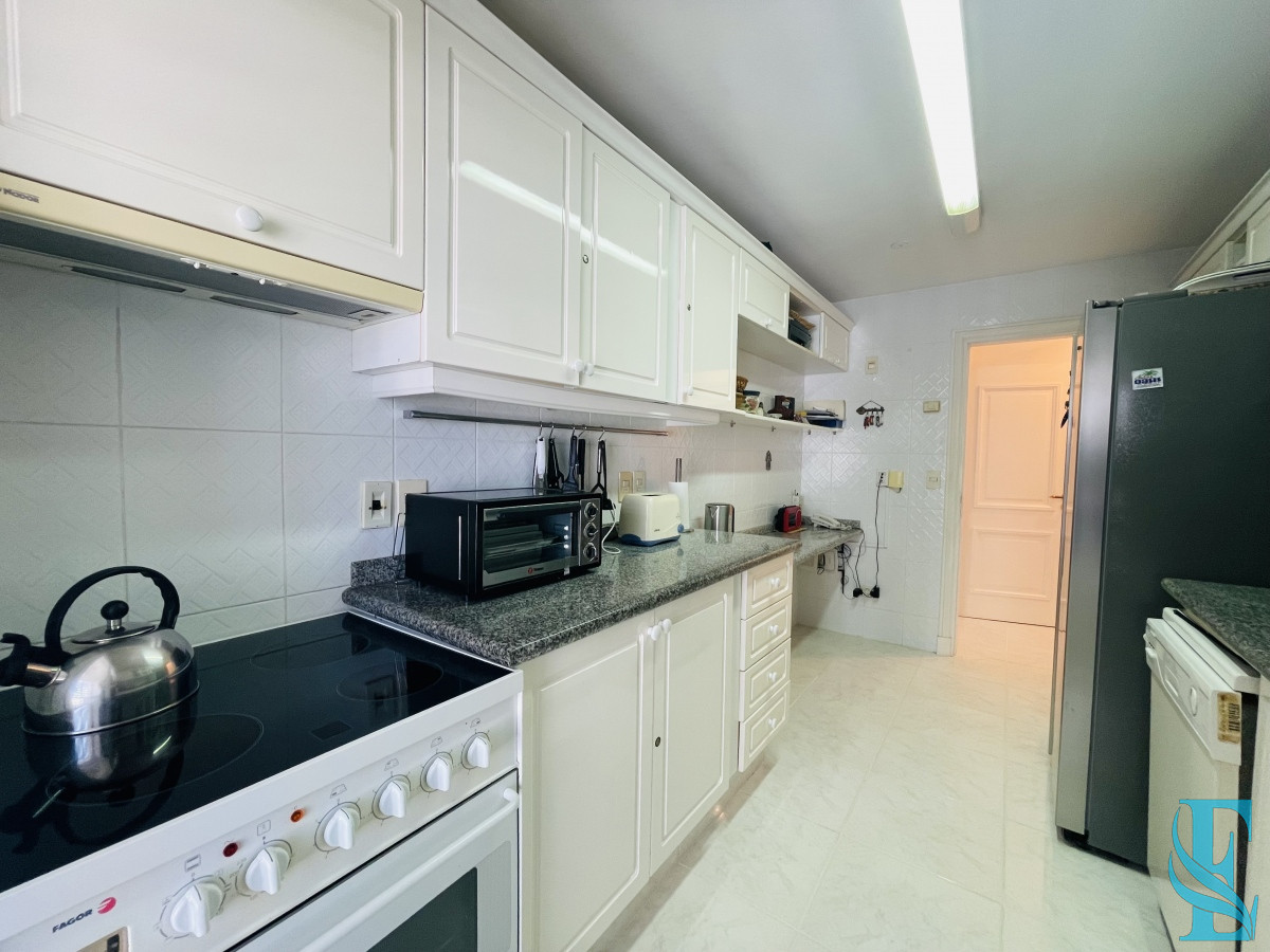 Apartamento ID.58 - Lujoso Apto 3 Dormitorios Primeria Linea Playa Mansa, Punta del Este 