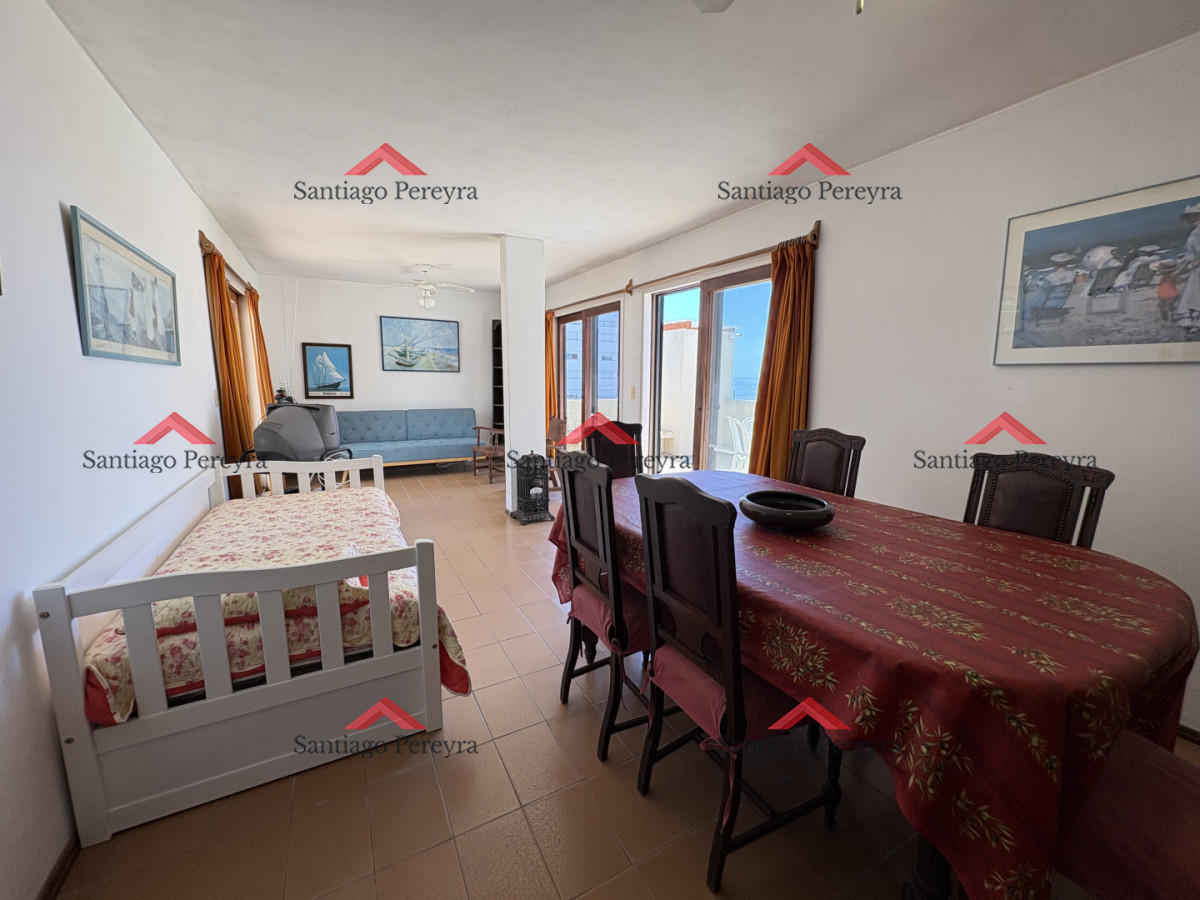 Apartamento ID.17031 - Excelente ubicación, vista al mar, 2 amplias terrazas 