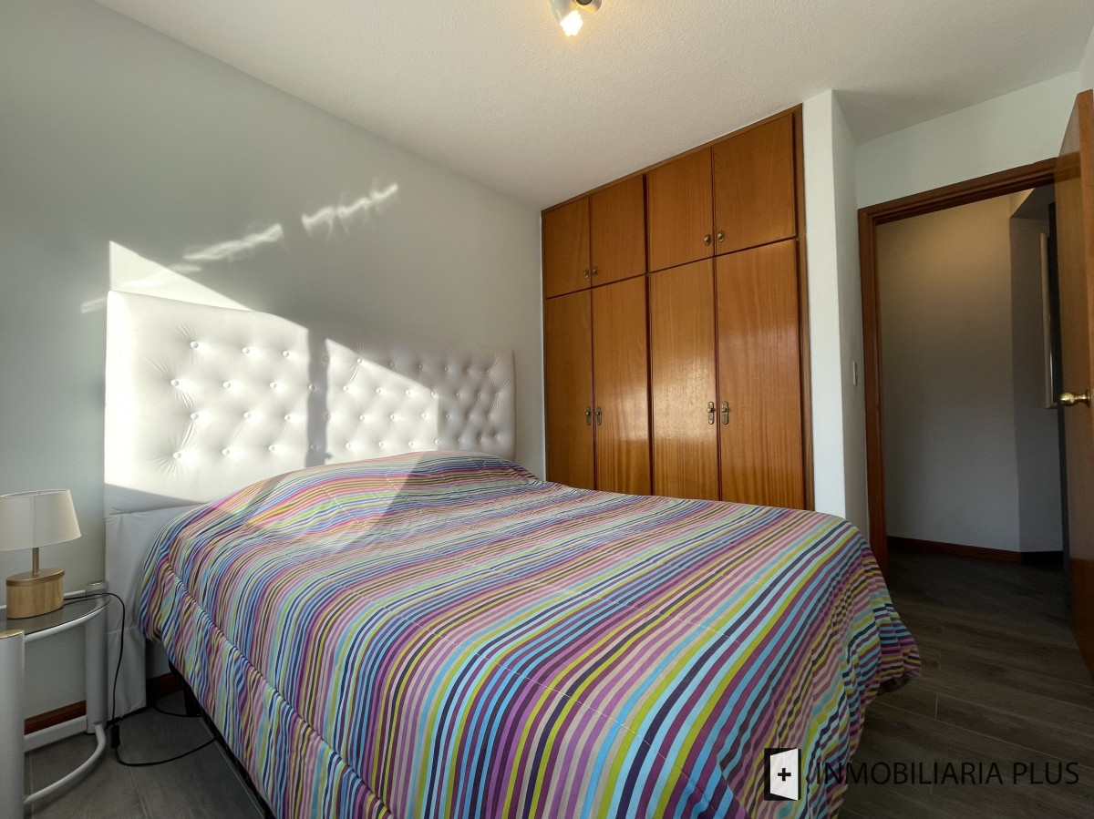Apartamento ID.584 - Venta de Apartamento en la península frente al mar con vista y terraza C928