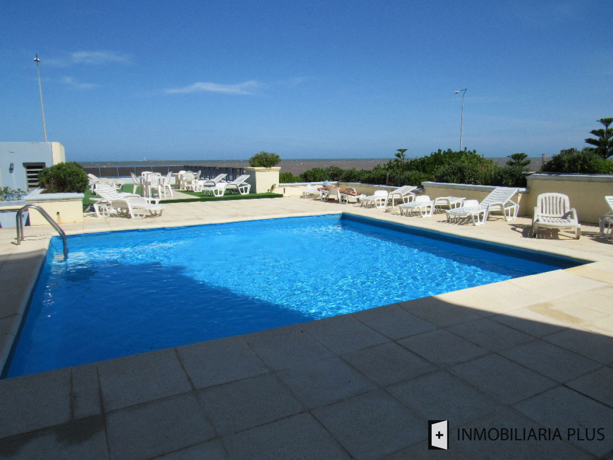 Apartamento ID.584 - Venta de Apartamento en la península frente al mar con vista y terraza C928
