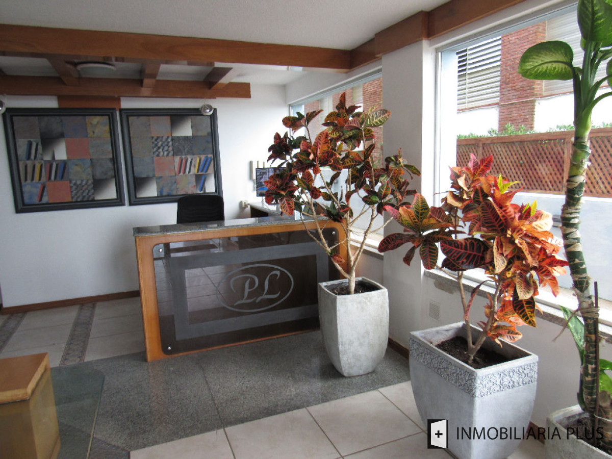 Apartamento ID.584 - Venta de Apartamento en la península frente al mar con vista y terraza C928