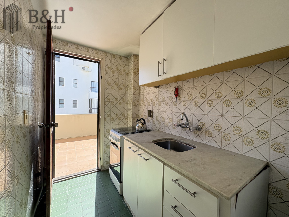 Apartamento ID.6885 - Excelente ubicación, vista al mar, 2 amplias terrazas 