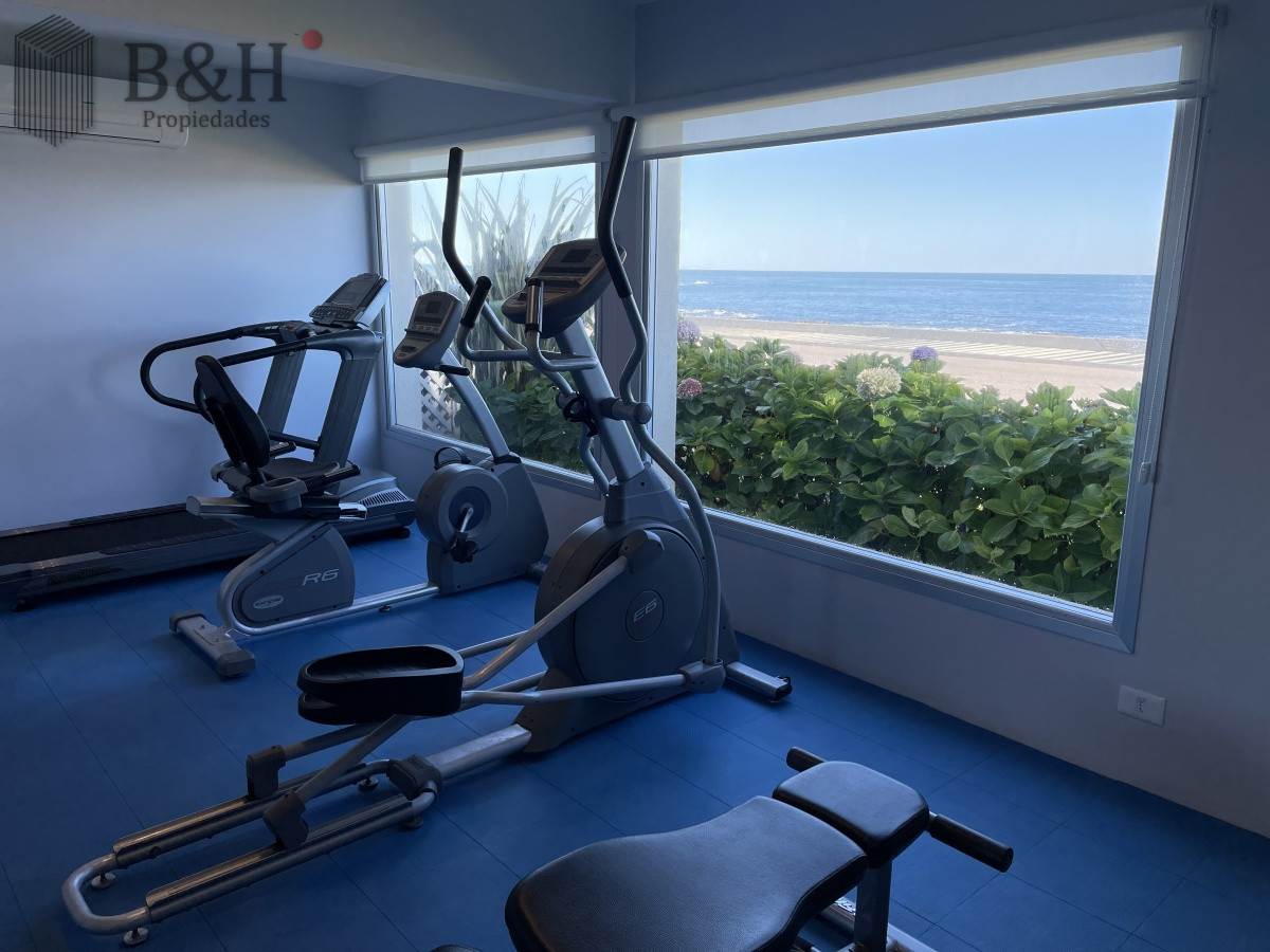 Apartamento ID.2682 - Frente al mar, preciosa vista, aire acondicionado, piscina, lindo decorado