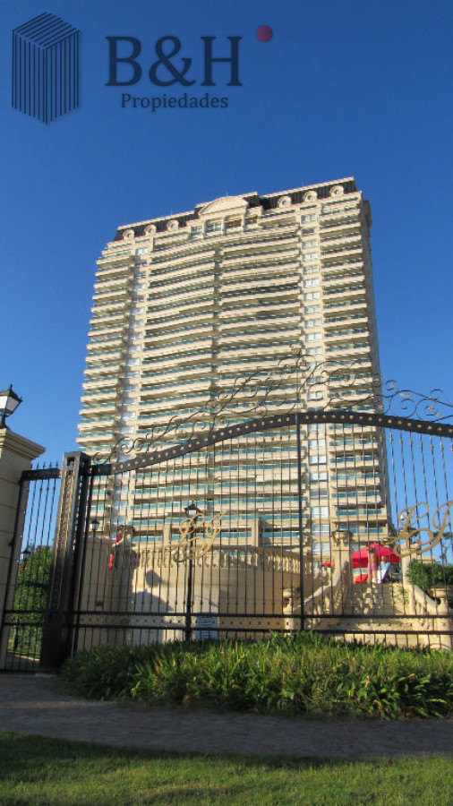 Apartamento ID.926 - Edificio Le Jardin , impecable con buena vista al mar, calefacción 