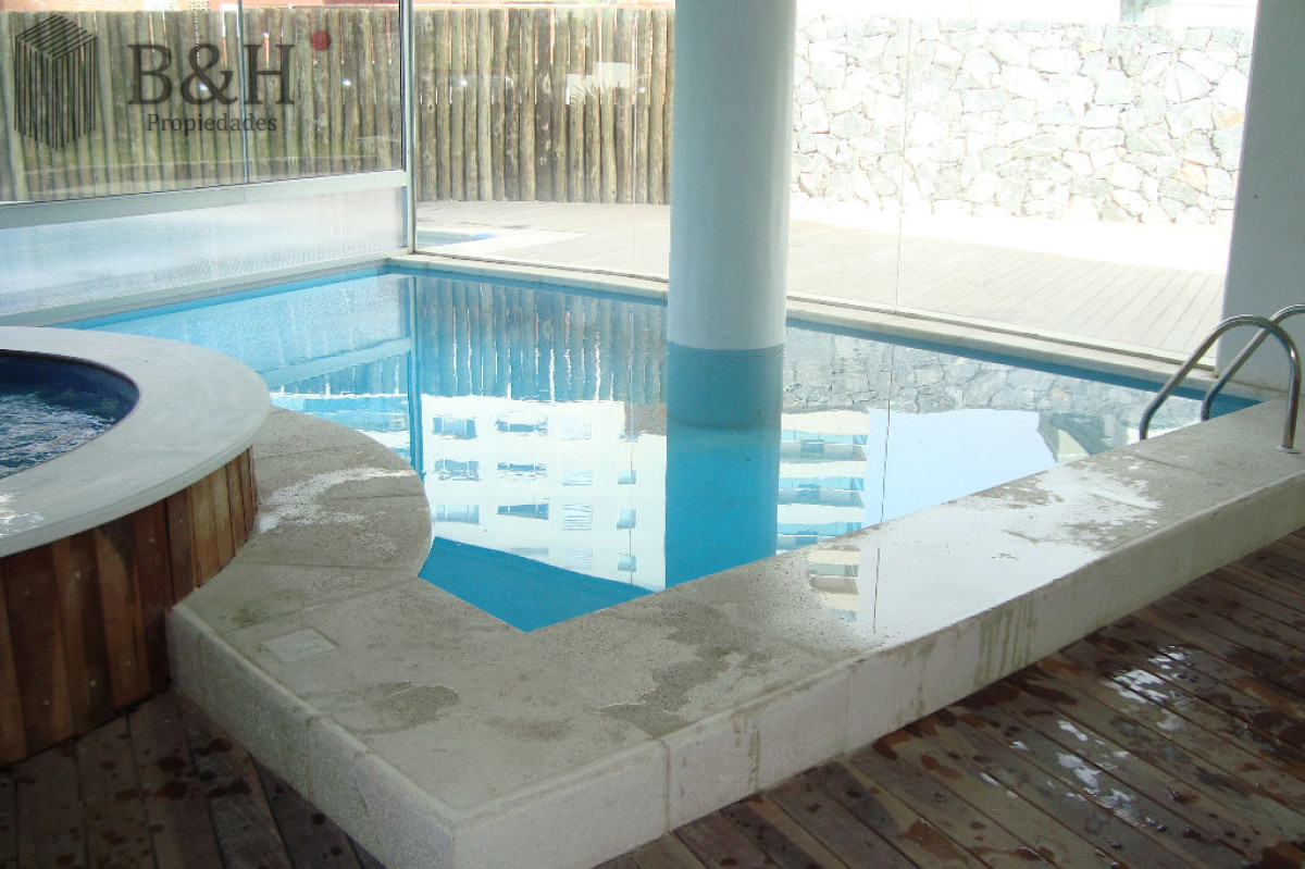 Apartamento ID.1568 - Lindo apto. a 50 mts del mar, servicio de playa, aire acondicionado