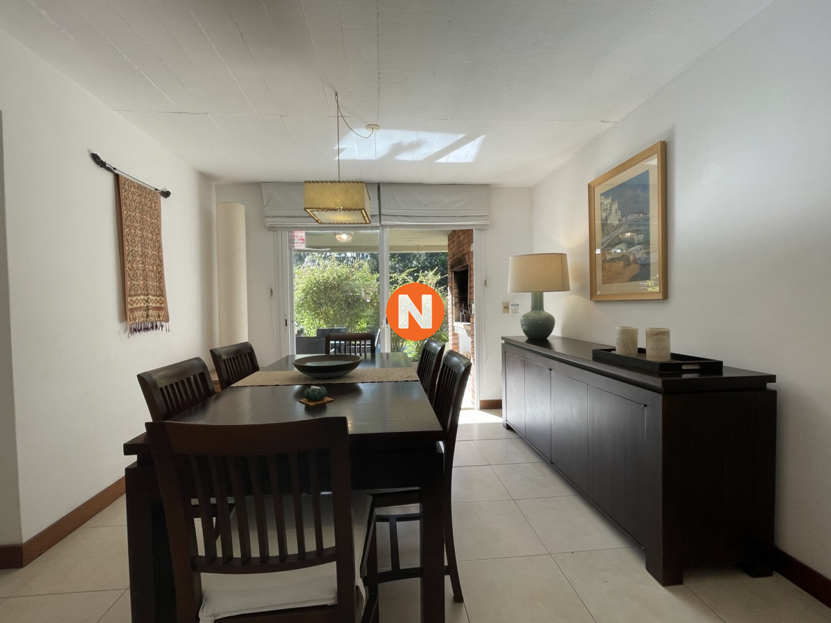 Apartamento Ref.220983 - A 2 cuadras del mar con 2 terrazas, parrillero propio, impecable