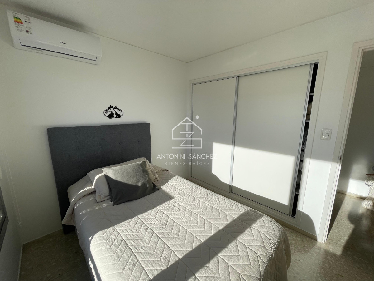 Apartamento ID.2307 - Espectacular vista al Puerto, esquinero, pronto para entrar a disfrutar