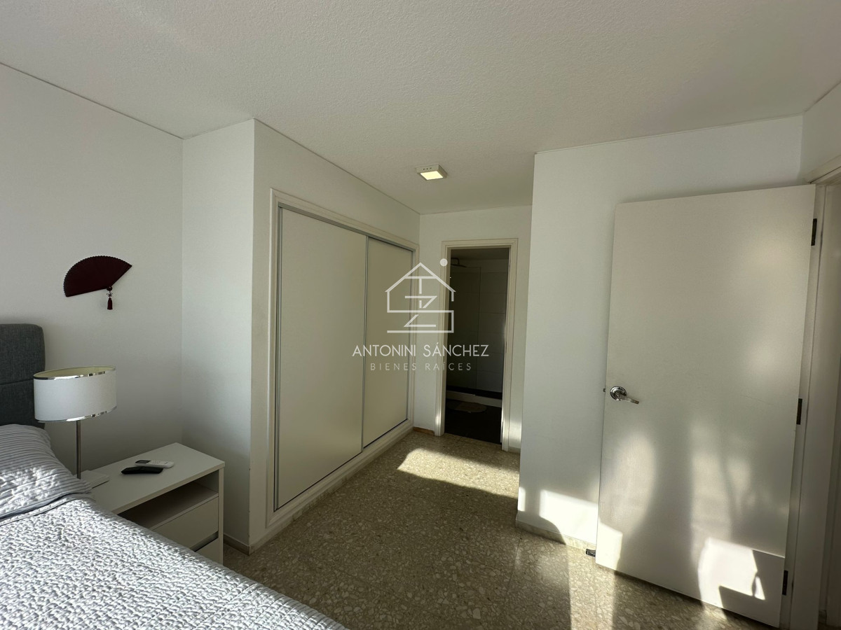 Apartamento ID.2307 - Espectacular vista al Puerto, esquinero, pronto para entrar a disfrutar