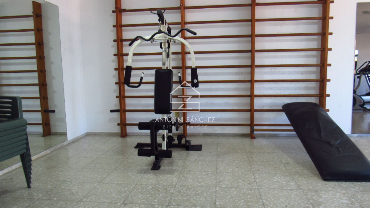 Apartamento ID.2307 - Espectacular vista al Puerto, esquinero, pronto para entrar a disfrutar