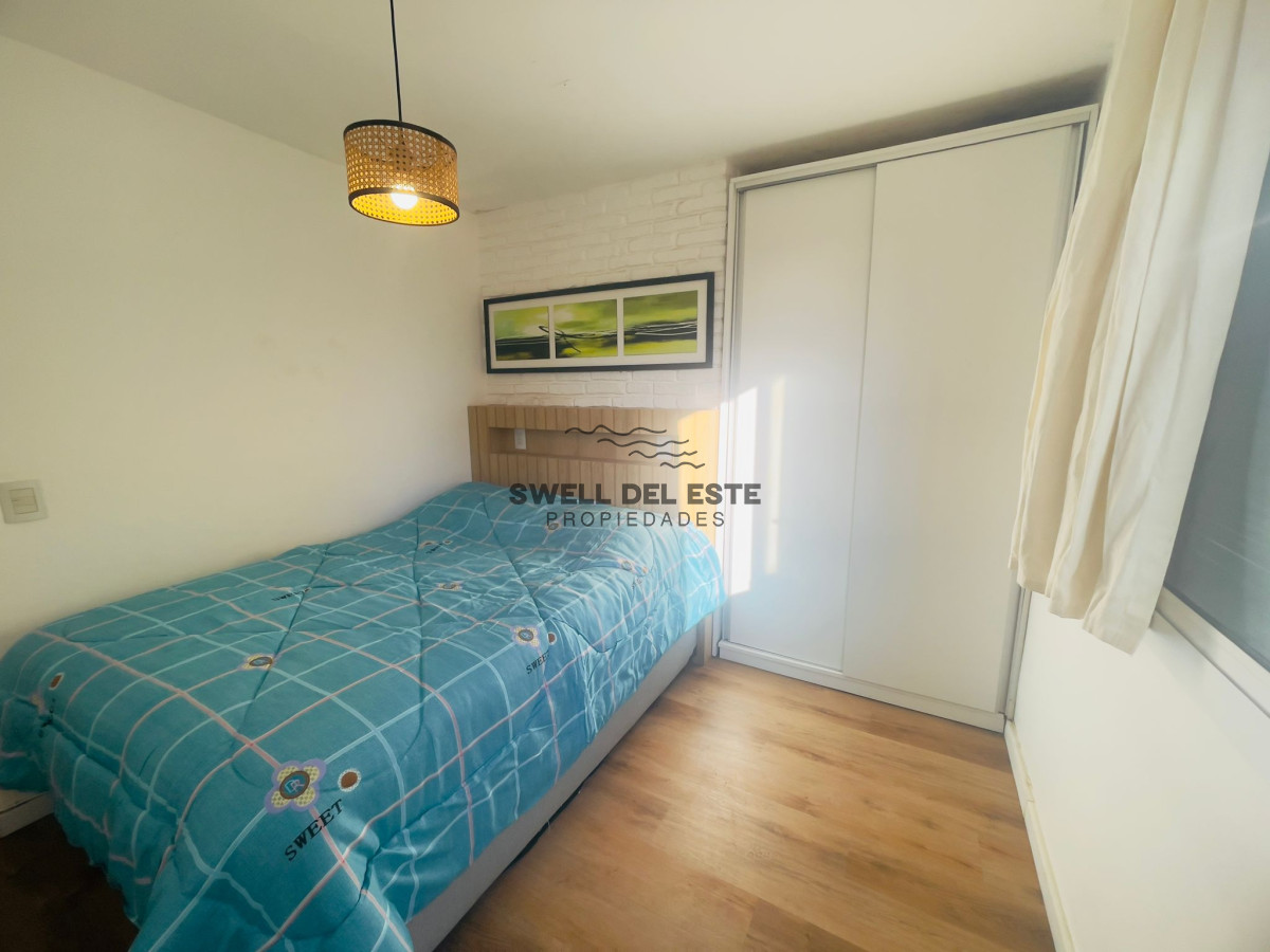 Apartamento ID.212 - Playa Mansa frente al mar ,  comoda terraza