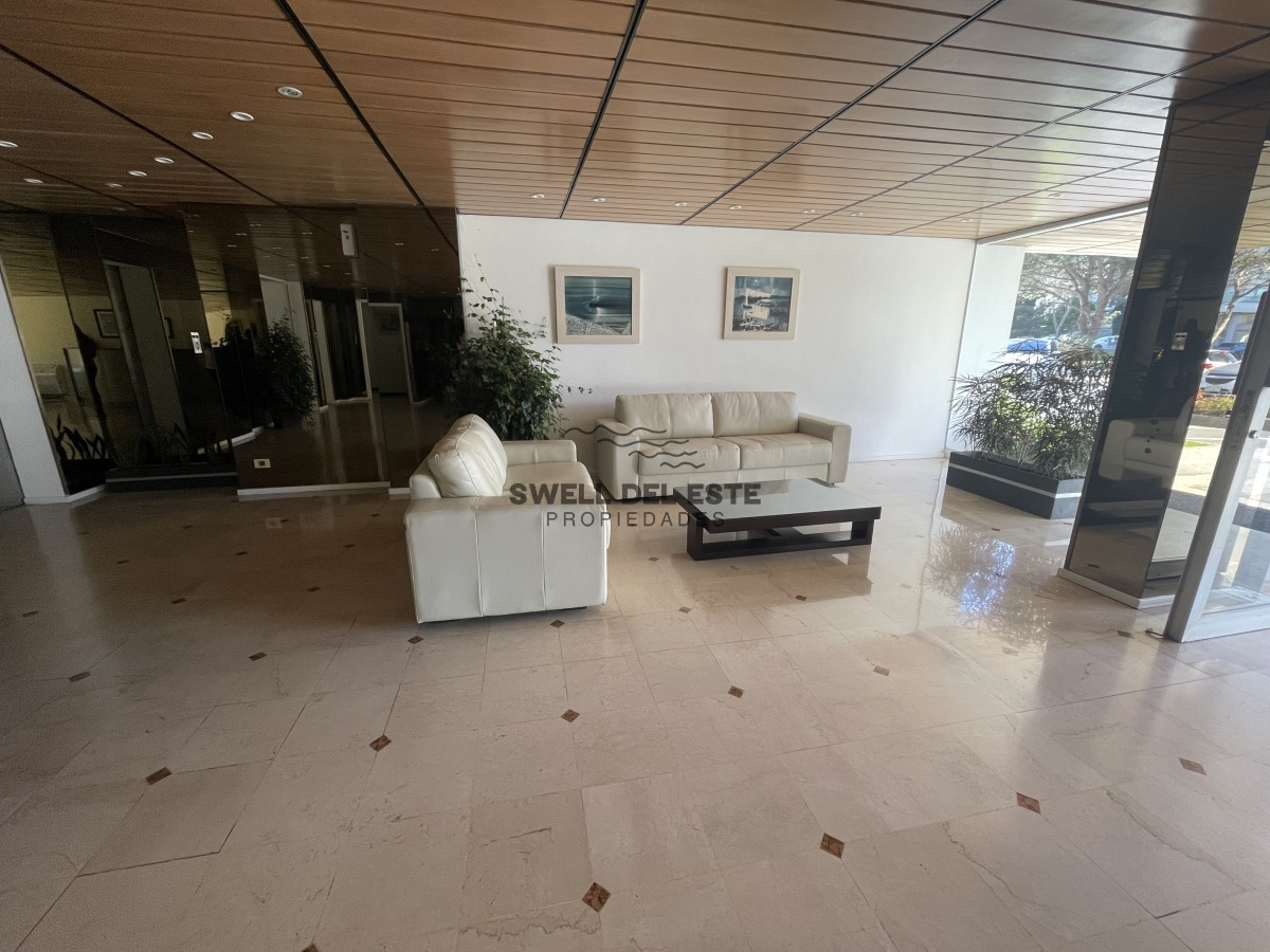 Apartamento ID.68 - Sobre Avenida Roosevelt, cerca de todo
