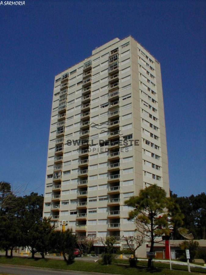 Apartamento ID.68 - Sobre Avenida Roosevelt, cerca de todo