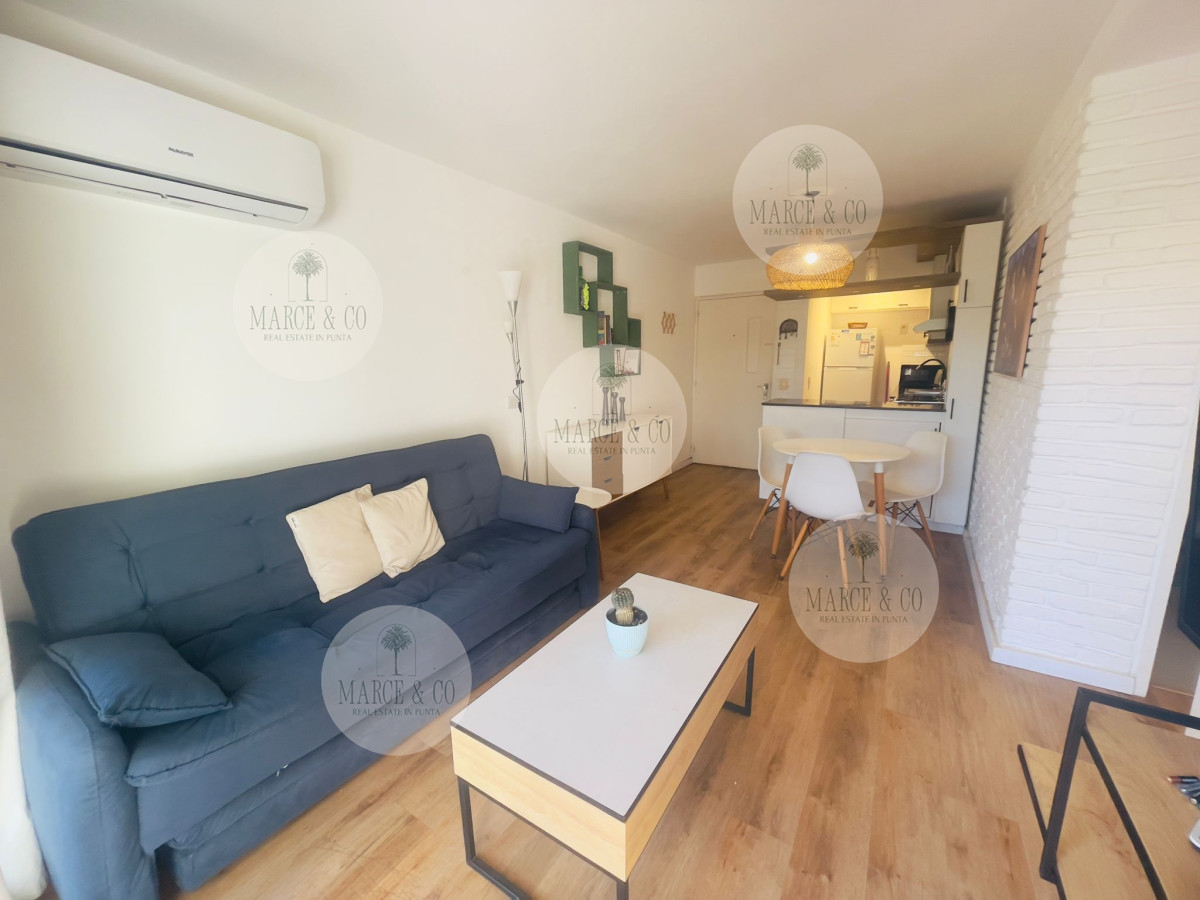 Apartamento ID.2523 - Playa Mansa frente al mar ,  comoda terraza