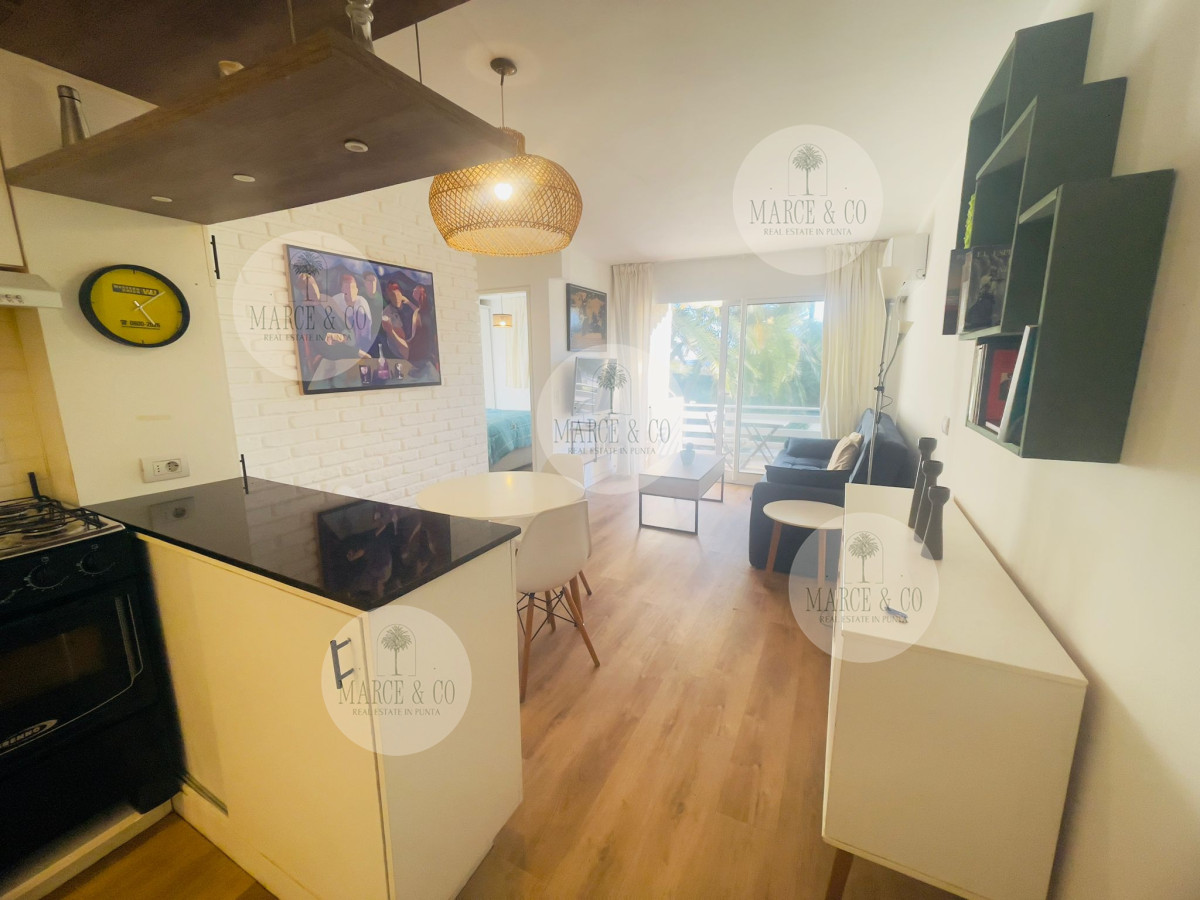 Apartamento ID.2523 - Playa Mansa frente al mar ,  comoda terraza