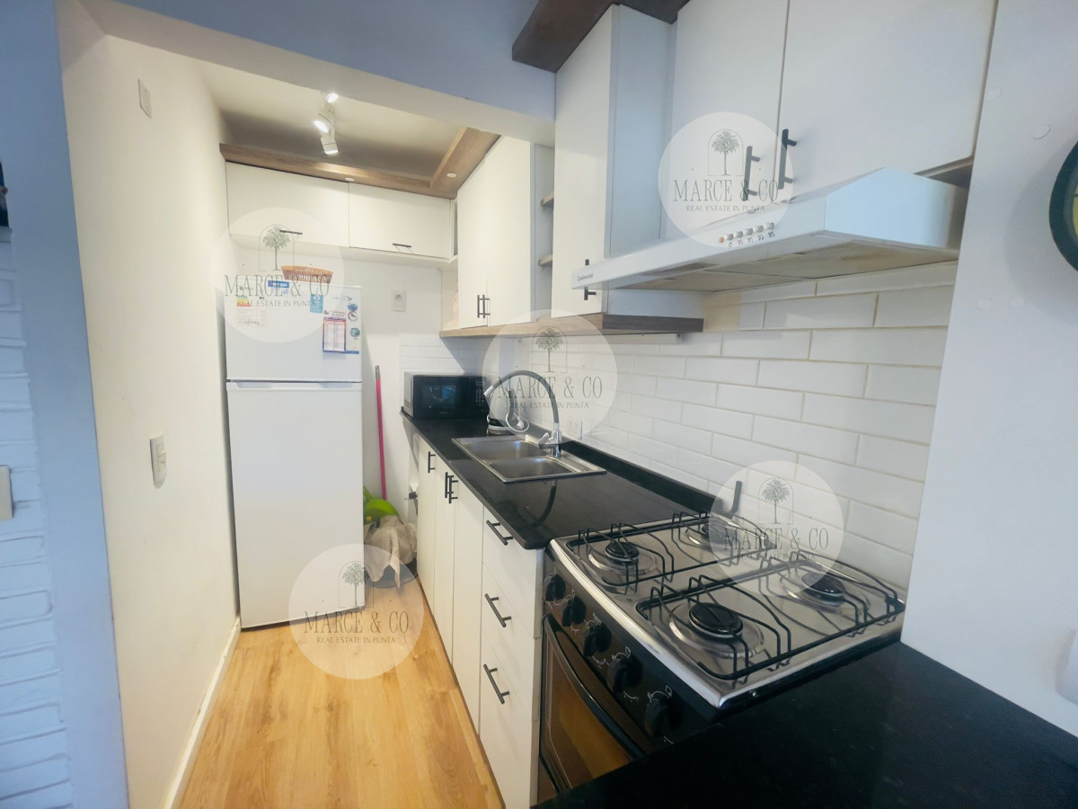 Apartamento ID.2523 - Playa Mansa frente al mar ,  comoda terraza