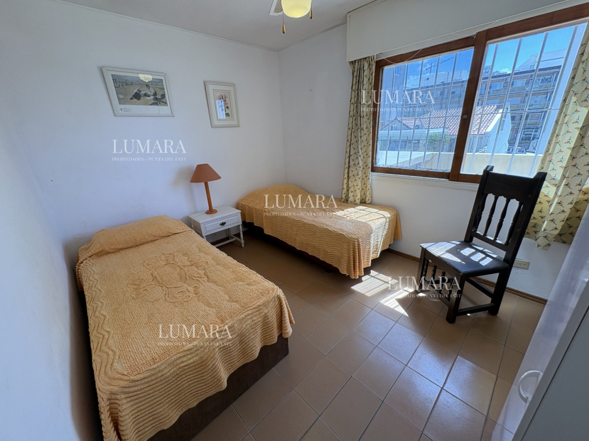 Apartamento ID.3142 - Excelente ubicación, vista al mar, 2 amplias terrazas 