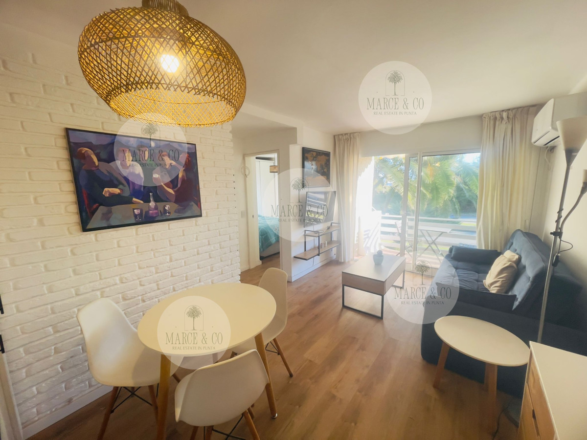 Apartamento ID.2523 - Playa Mansa frente al mar ,  comoda terraza