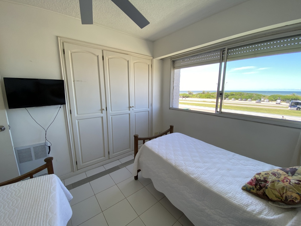 Apartamento ID.427 - Frente al mar de playa brava