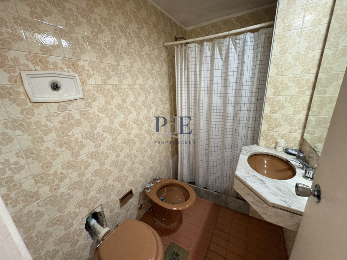 Excelente ubicación, vista al mar, 2 terrazas grandes  - Imagen 10