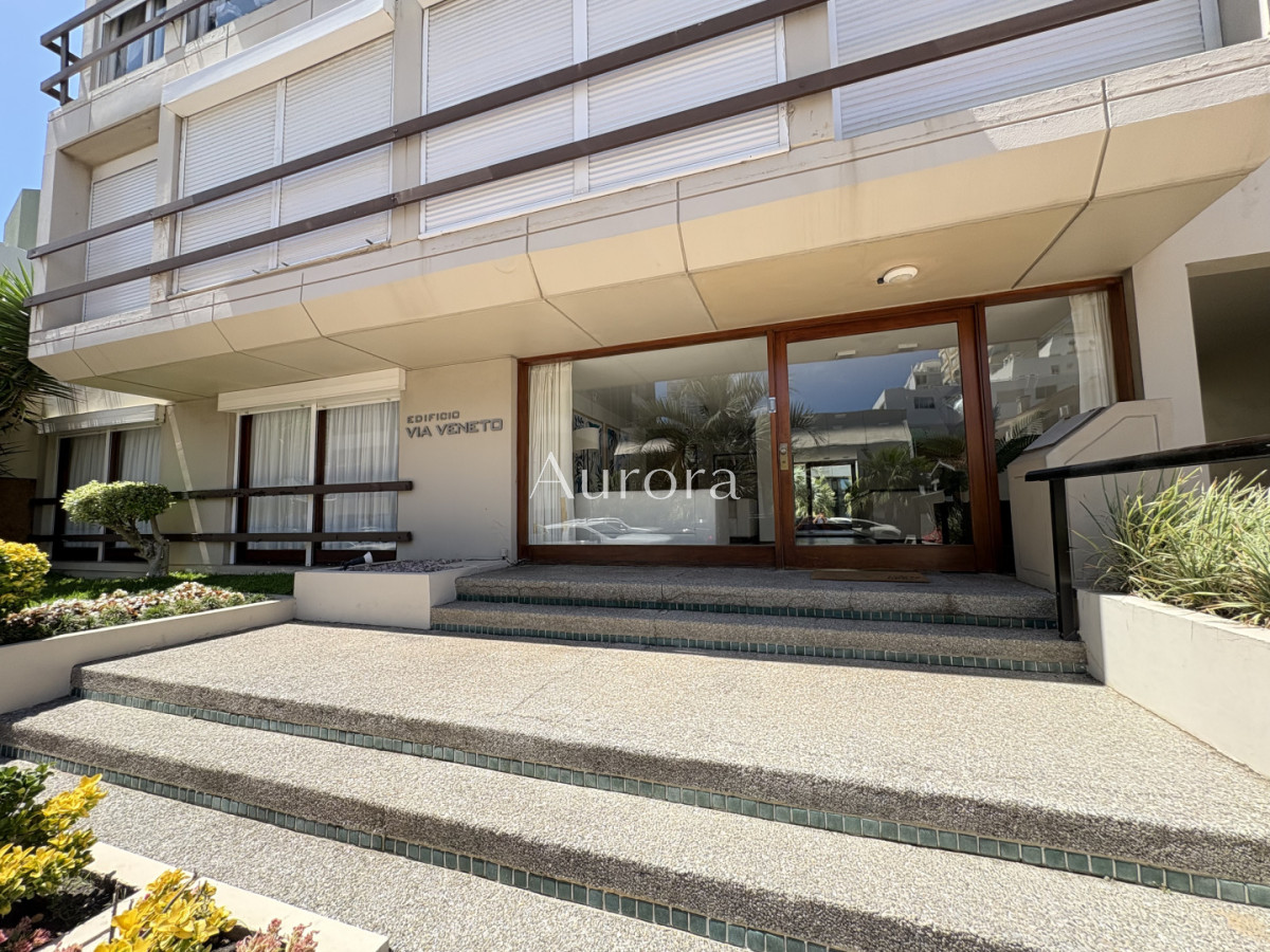 Apartamento ID.29 - Excelente ubicación, vista al mar, 2 terrazas grandes 