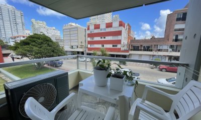 Impecable depto en Península - Mucama, piscina