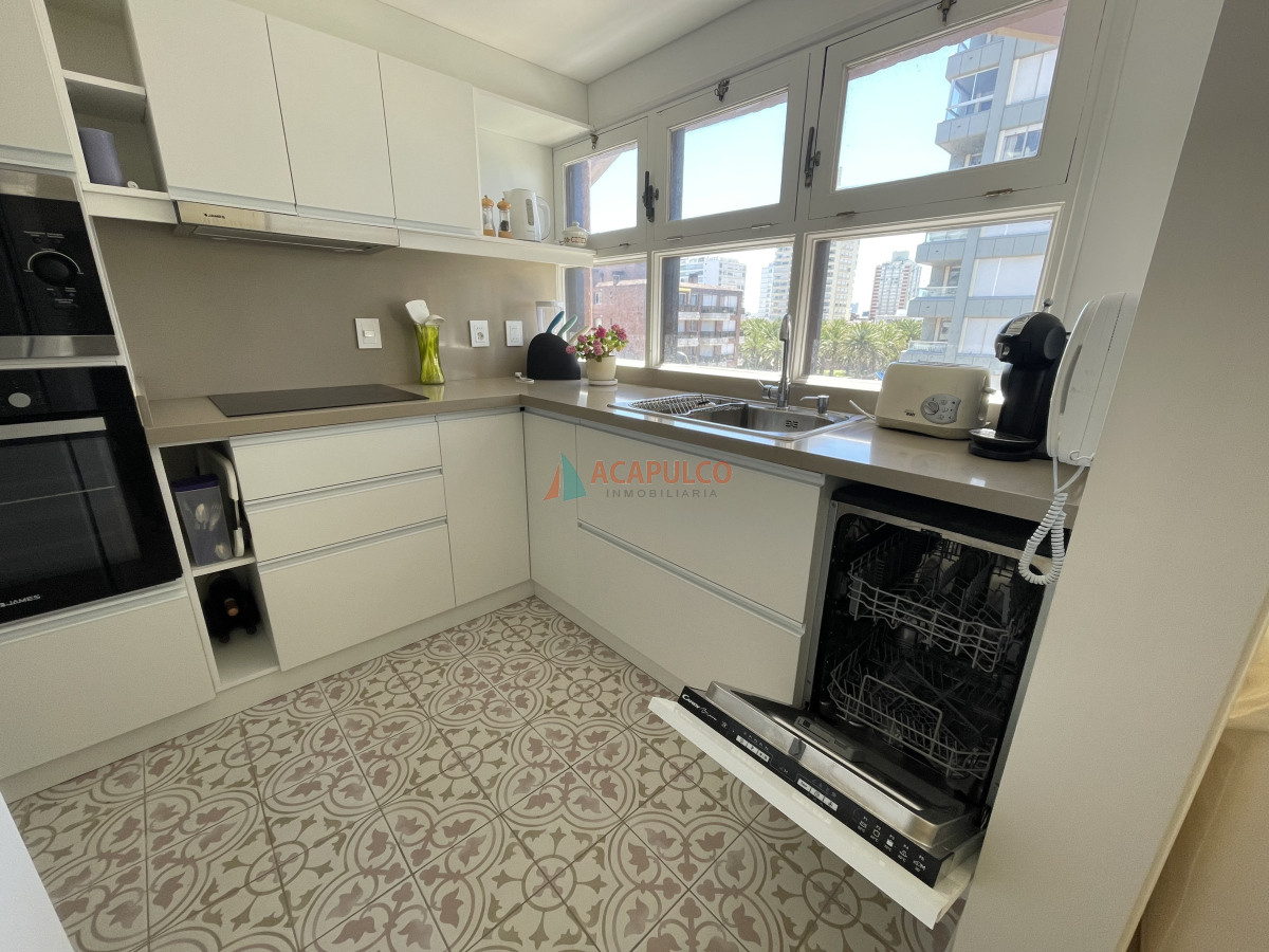 Apartamento Ref.3721/Terraza,-piscina,-parrillero- - Terraza, piscina, parrillero 