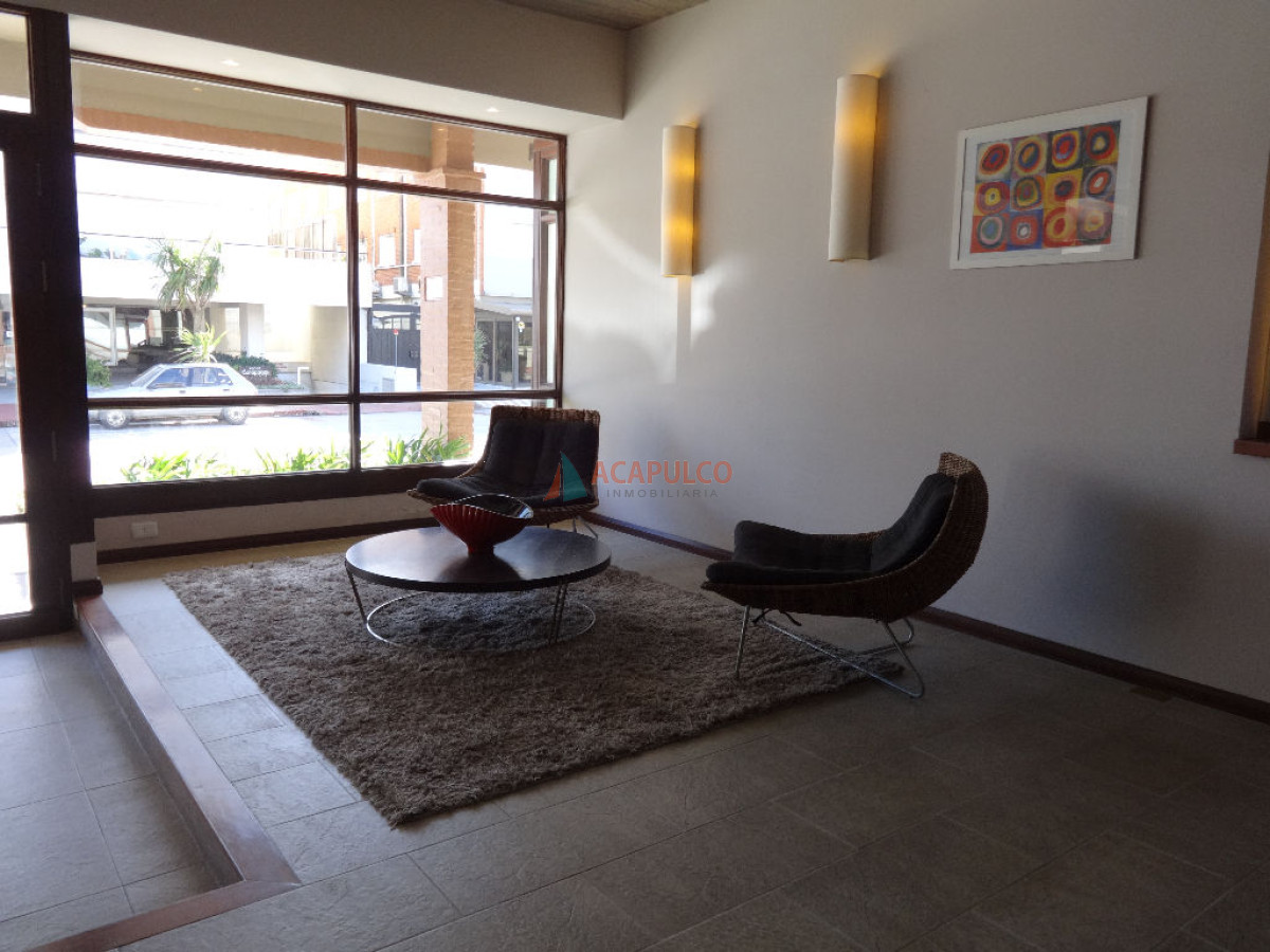 Apartamento Ref.3721/Terraza,-piscina,-parrillero- - Terraza, piscina, parrillero 