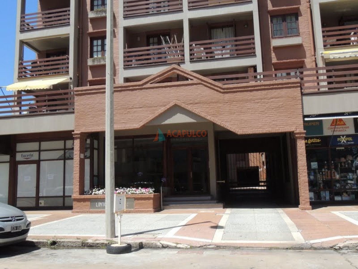 Apartamento Ref.3721/Terraza,-piscina,-parrillero- - Terraza, piscina, parrillero 